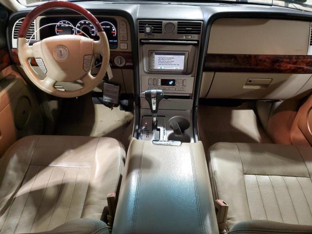 5LMFU28505LJ00446 - 2005 LINCOLN NAVIGATOR თეთრი ფოტო 8