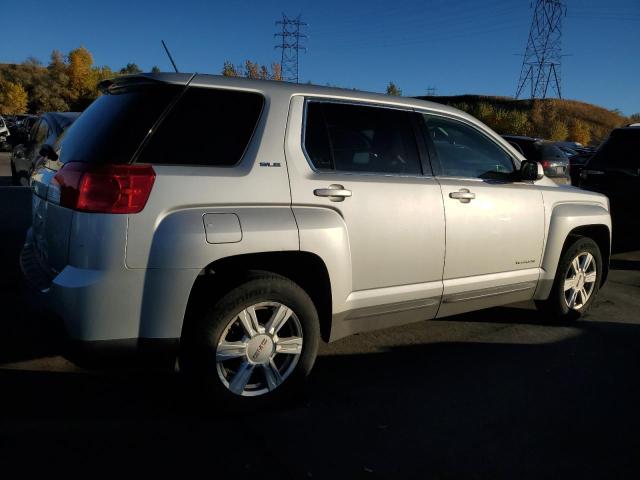 2GKFLVEK3F6213747 - 2015 GMC TERRAIN SLE SILVER photo 3