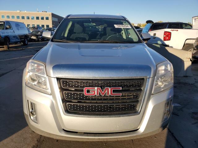 2GKFLVEK3F6213747 - 2015 GMC TERRAIN SLE SILVER photo 5