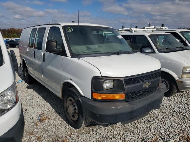 1GCWGFCA0D1191948 - 2013 CHEVROLET EXPRESS G2 WHITE photo 4