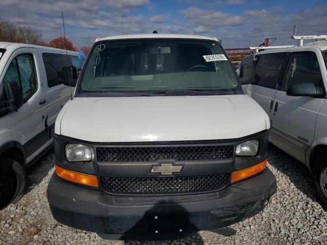 1GCWGFCA0D1191948 - 2013 CHEVROLET EXPRESS G2 WHITE photo 5