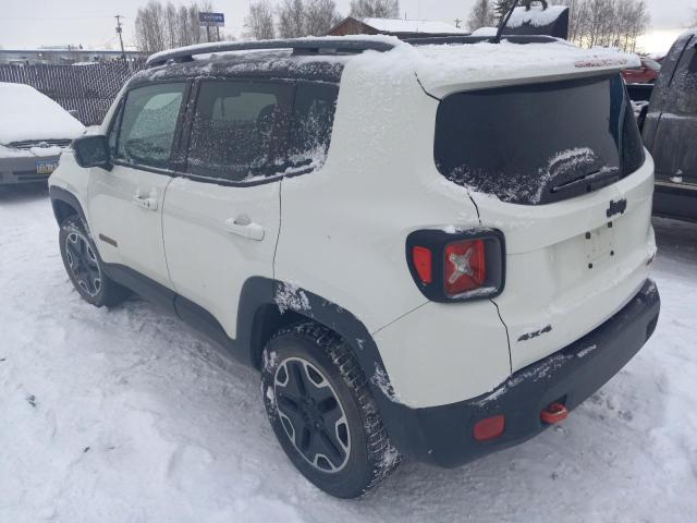 ZACCJBCT7FPB16469 - 2015 JEEP RENEGADE TRAILHAWK WHITE photo 2