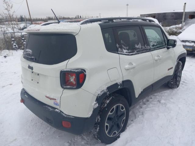 ZACCJBCT7FPB16469 - 2015 JEEP RENEGADE TRAILHAWK WHITE photo 3