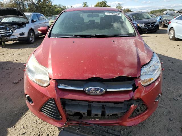 1FAHP3F23CL240970 - 2012 FORD FOCUS SE RED photo 5