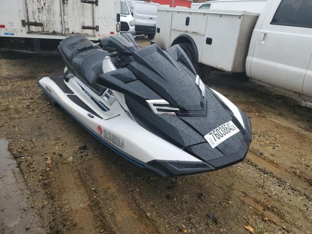 YAMA1369C818 - 2018 YAMAHA JETSKI WHITE photo 1