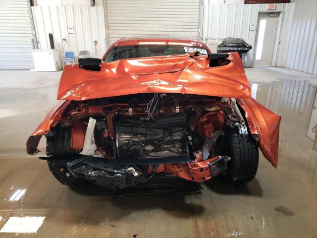 2C3CDZFJXNH255039 - 2022 DODGE CHALLENGER R/T SCAT PACK ORANGE photo 5