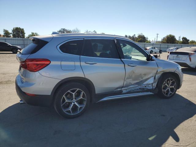 WBXHU7C32J5L07263 - 2018 BMW X1 SDRIVE28I SILVER photo 3