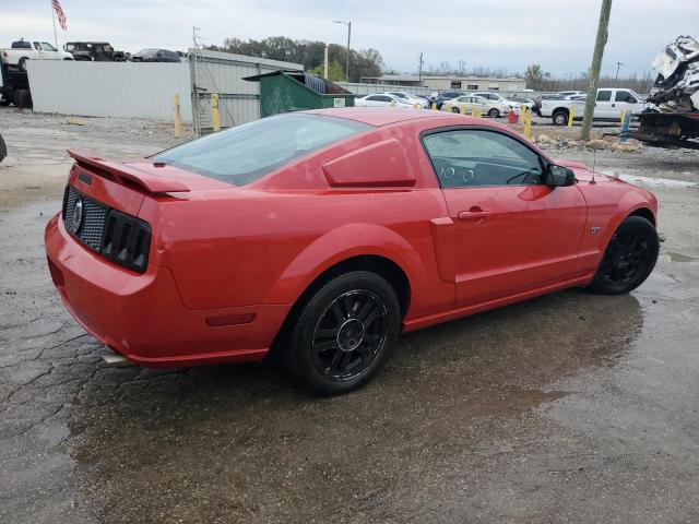 1ZVFT82H855132126 - 2005 FORD MUSTANG GT RED photo 3