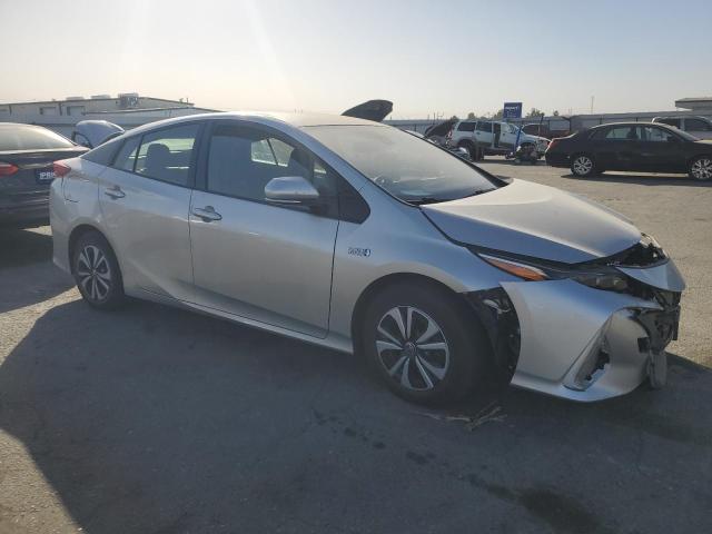 JTDKARFP7K3111581 - 2019 TOYOTA PRIUS PRIM 银色 照片 4