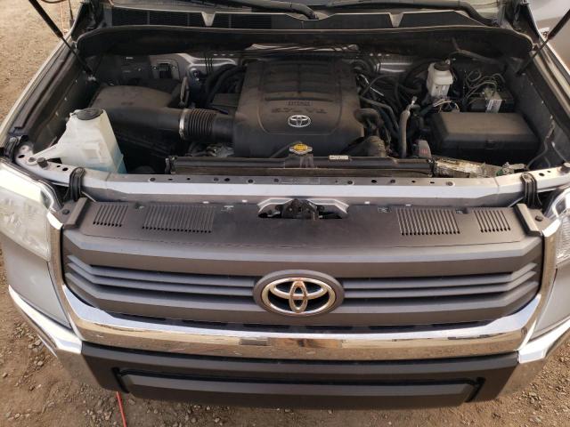 5TFDY5F13FX476881 - 2015 TOYOTA TUNDRA CREWMAX SR5 SILVER photo 11