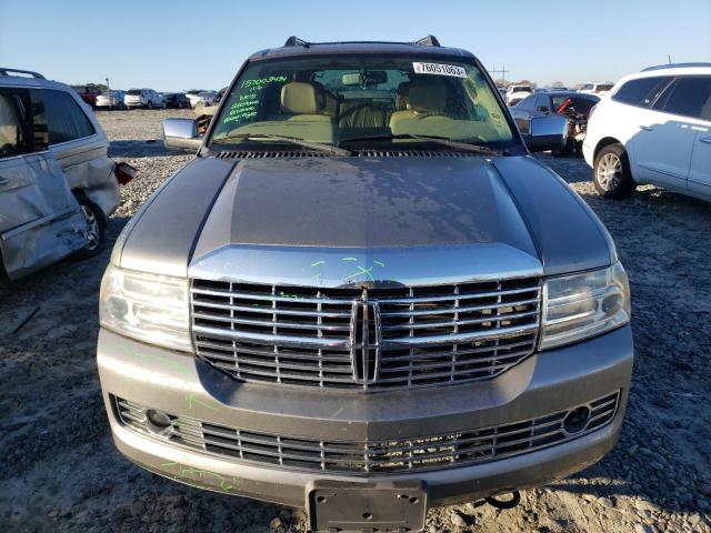 5LMFU285X8LJ20711 - 2008 LINCOLN NAVIGATOR 灰色 照片 5