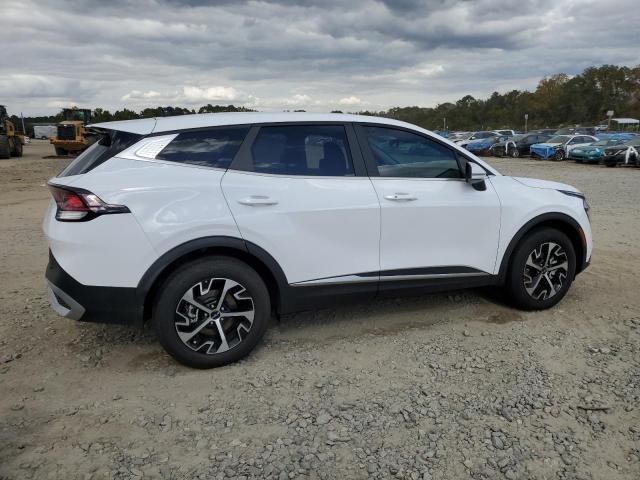 5XYK33DF7RG142109 - 2024 KIA SPORTAGE EX WHITE photo 3