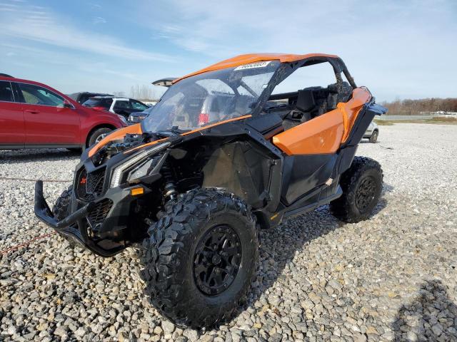 3JBVDAW22HK000825 - 2017 CAN-AM MAVERICK X DS TURBO R ORANGE photo 2