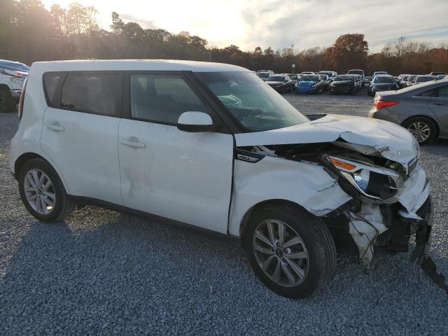 KNDJP3A53K7631847 - 2019 KIA SOUL + WHITE photo 4