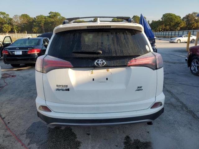 JTMJFREV3JD252590 - 2018 TOYOTA RAV4 SE WHITE photo 6