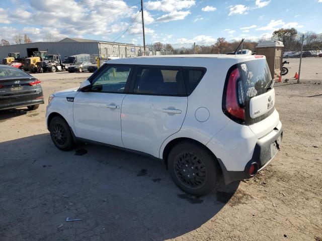 KNDJN2A2XF7230405 - 2015 KIA SOUL WHITE photo 2