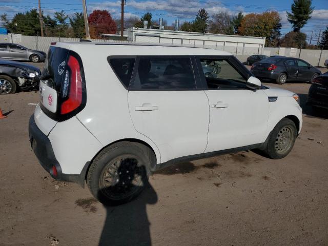 KNDJN2A2XF7230405 - 2015 KIA SOUL WHITE photo 3