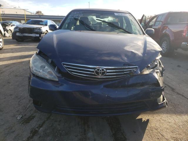4T1BE32K75U016685 - 2005 TOYOTA CAMRY LE BLUE photo 5