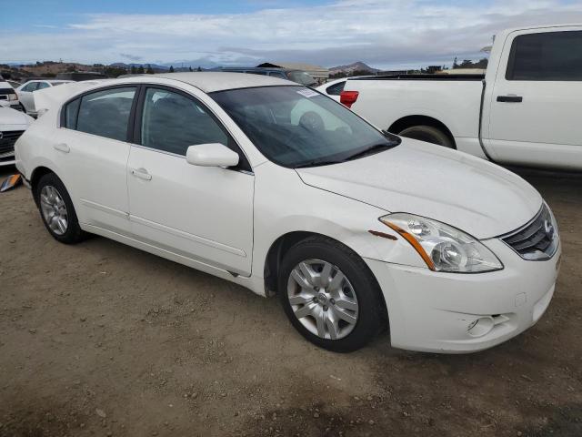 1N4AL2AP3BC173912 - 2011 NISSAN ALTIMA BASE WHITE photo 4