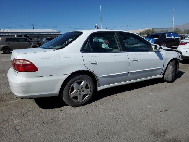 1HGCG1651YA087416 - 2000 HONDA ACCORD EX WHITE photo 3