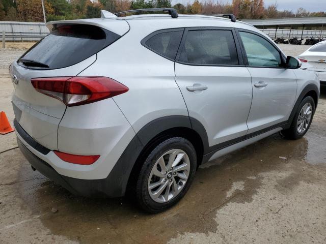 KM8J33A47JU806101 - 2018 HYUNDAI TUCSON SEL SILVER photo 3