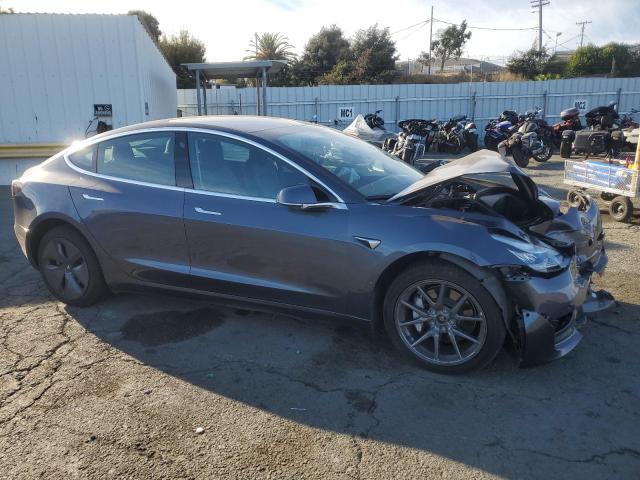 5YJ3E1EB7LF635544 - 2020 TESLA MODEL 3 GRAY photo 4