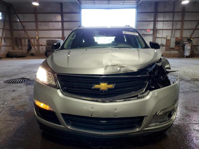 1GNKRFED6FJ242878 - 2015 CHEVROLET TRAVERSE LS SILVER photo 5