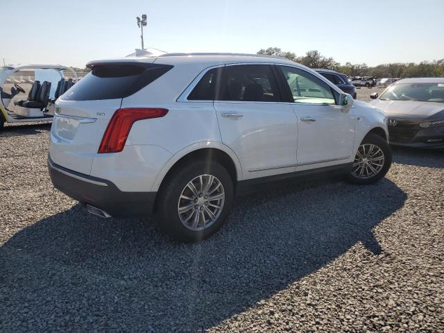 1GYKNDRS0HZ156658 - 2017 CADILLAC XT5 LUXURY WHITE photo 3