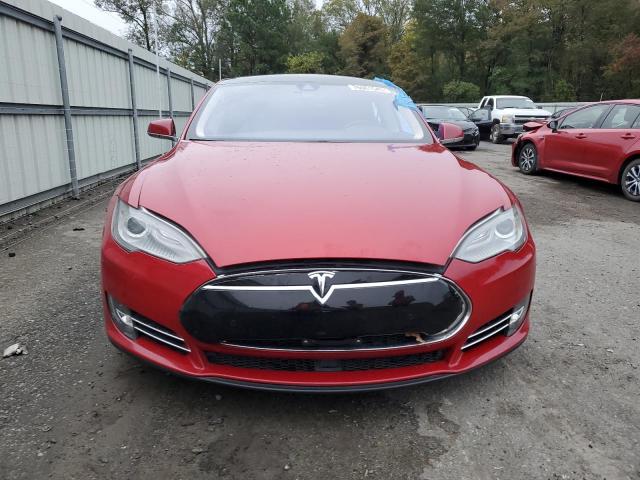 5YJSA1H18FFP70451 - 2015 TESLA MODEL S 85 RED photo 5