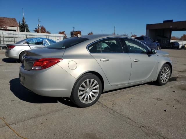 W04GR5EC8B1004955 - 2011 BUICK REGAL CXL CREAM photo 3