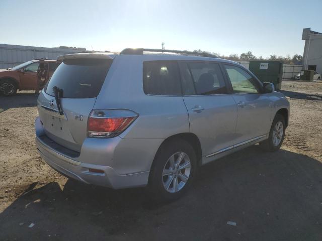 JTEBC3EH6D2016578 - 2013 TOYOTA HIGHLANDER HYBRID SILVER photo 3