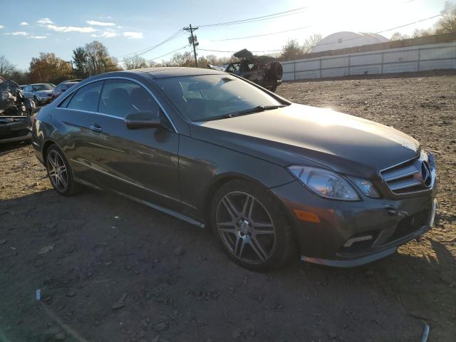 WDDKJ7CB1AF005224 - 2010 MERCEDES-BENZ E 550 GRAY photo 4