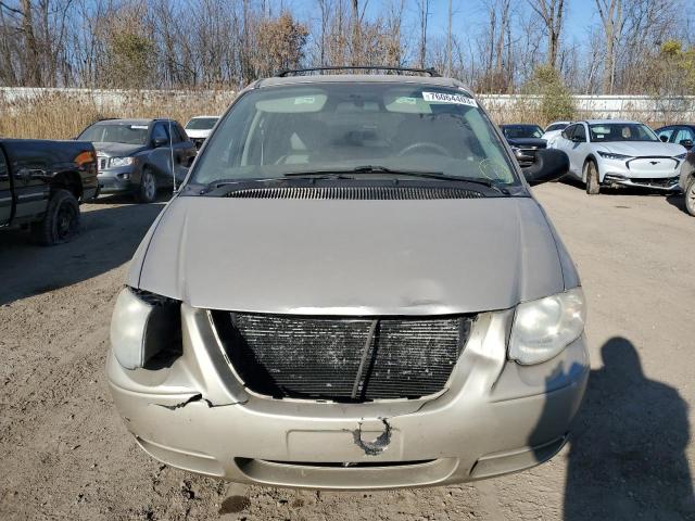 2C4GP54L85R142766 - 2005 CHRYSLER TOWN & COU TOURING 金色 照片 5