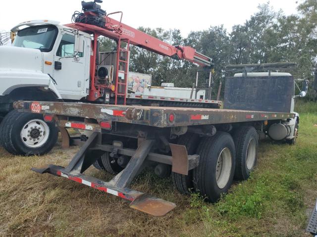 1FVHBGAN64DM64378 - 2004 FREIGHTLINER MEDIUM CON FL112 WHITE photo 4