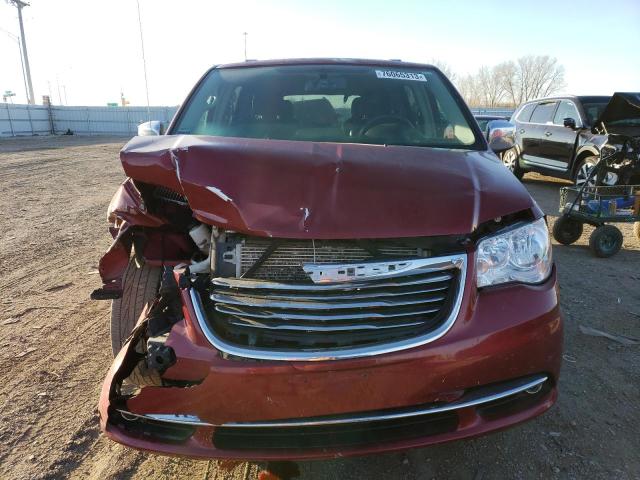 2C4RC1JG9GR104924 - 2016 CHRYSLER TOWN & COU LIMITED RED photo 5