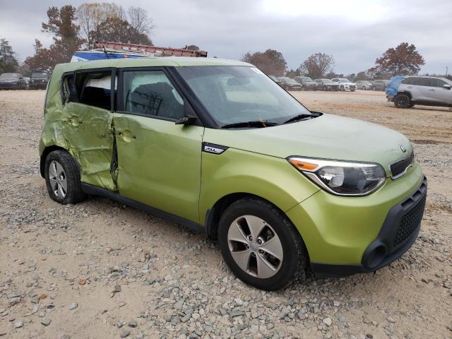 KNDJN2A22G7852918 - 2016 KIA SOUL GREEN photo 4