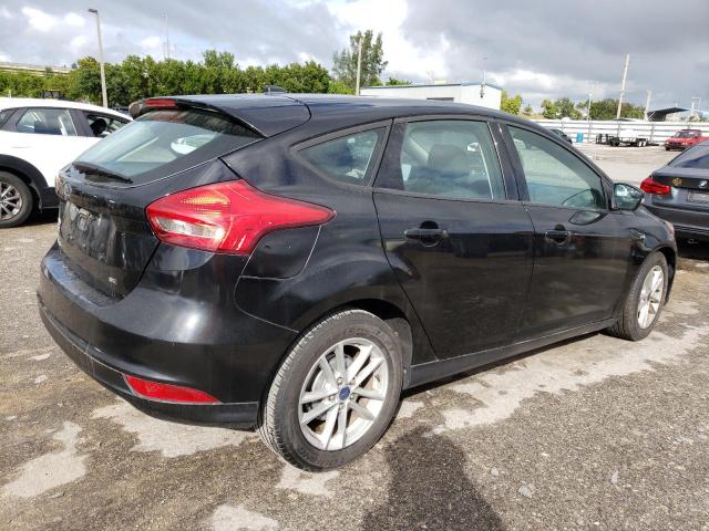 1FADP3K25HL239282 - 2017 FORD FOCUS SE BLACK photo 3