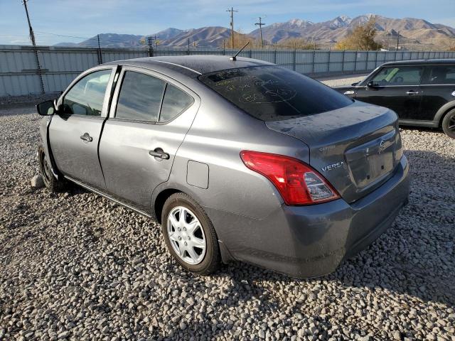 3N1CN7AP9JL801567 - 2018 NISSAN VERSA S GRAY photo 2