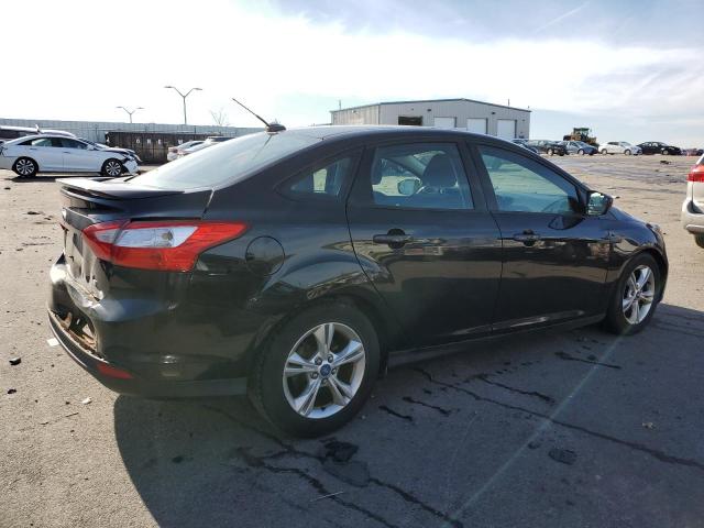 1FAHP3F2XCL287932 - 2012 FORD FOCUS SE BLACK photo 3