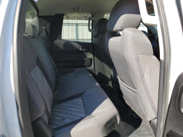 5TFUY5F10MX022388 - 2021 TOYOTA TUNDRA DOUBLE CAB SR/SR5 WHITE photo 10