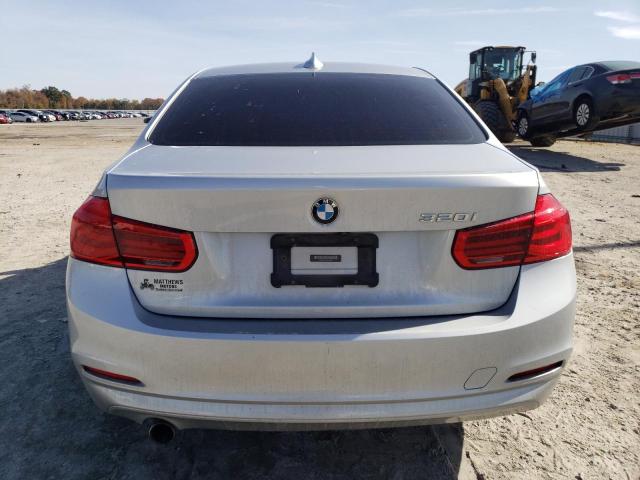 WBA8A9C51JAH14405 - 2018 BMW 320 I SILVER photo 6