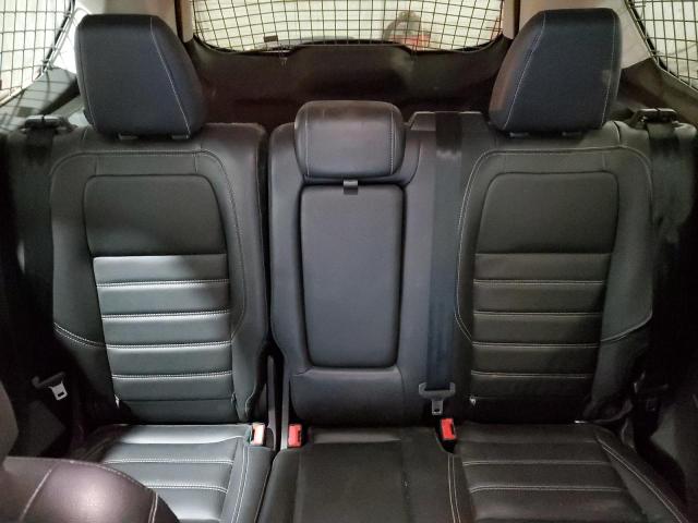 1FMCU9JD7HUE56309 - 2017 FORD ESCAPE TITANIUM WHITE photo 10