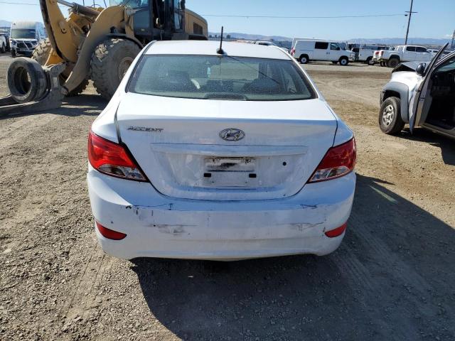 KMHCT4AE0GU137458 - 2016 HYUNDAI ACCENT SE WHITE photo 6