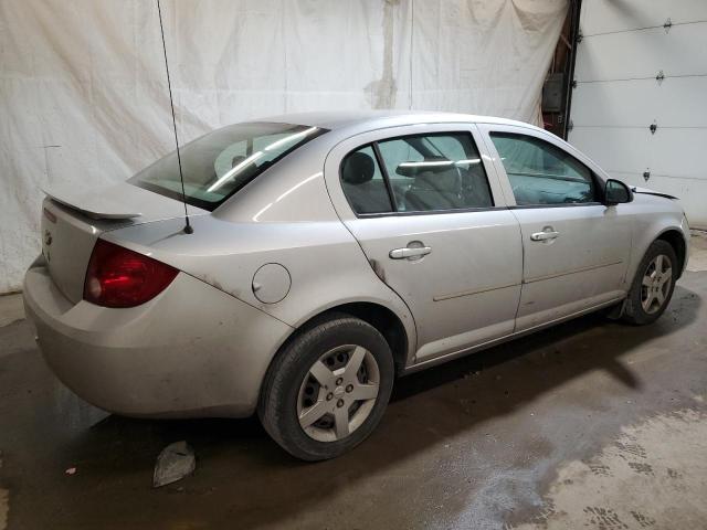 1G1AK52F957503532 - 2005 CHEVROLET COBALT SILVER photo 3