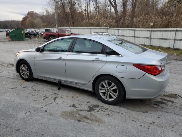 5NPEB4AC7DH687339 - 2013 HYUNDAI SONATA GLS SILVER photo 2