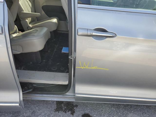 2C4RC1EG7KR588045 - 2019 CHRYSLER PACIFICA TOURING L PLUS SILVER photo 13