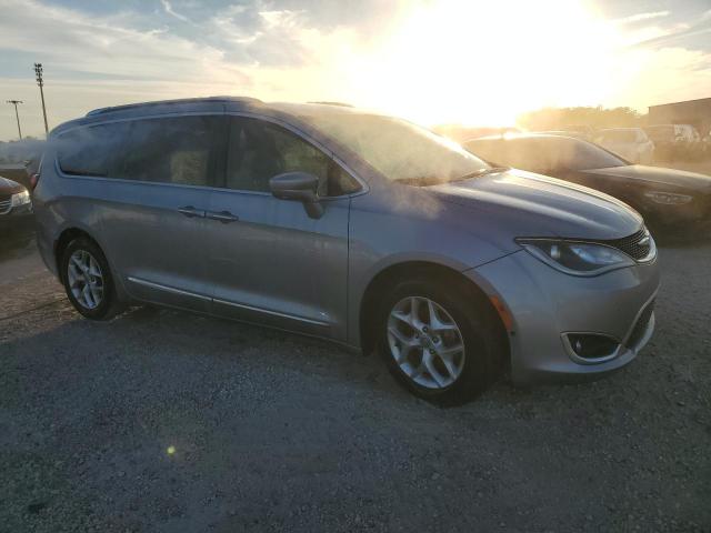 2C4RC1EG7KR588045 - 2019 CHRYSLER PACIFICA TOURING L PLUS SILVER photo 4