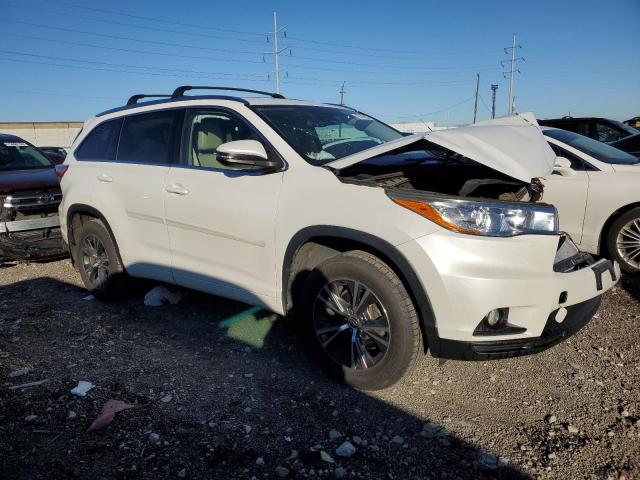 5TDJKRFH6GS340731 - 2016 TOYOTA HIGHLANDER XLE WHITE photo 4