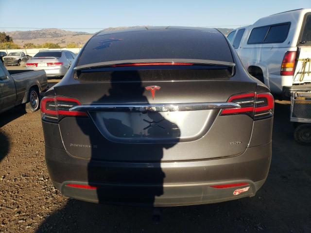 5YJXCBE23HF051050 - 2017 TESLA MODEL X GRAY photo 6