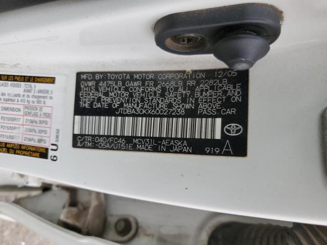 JTDBA30KX60027238 - 2006 TOYOTA CAMRY SE WHITE photo 12